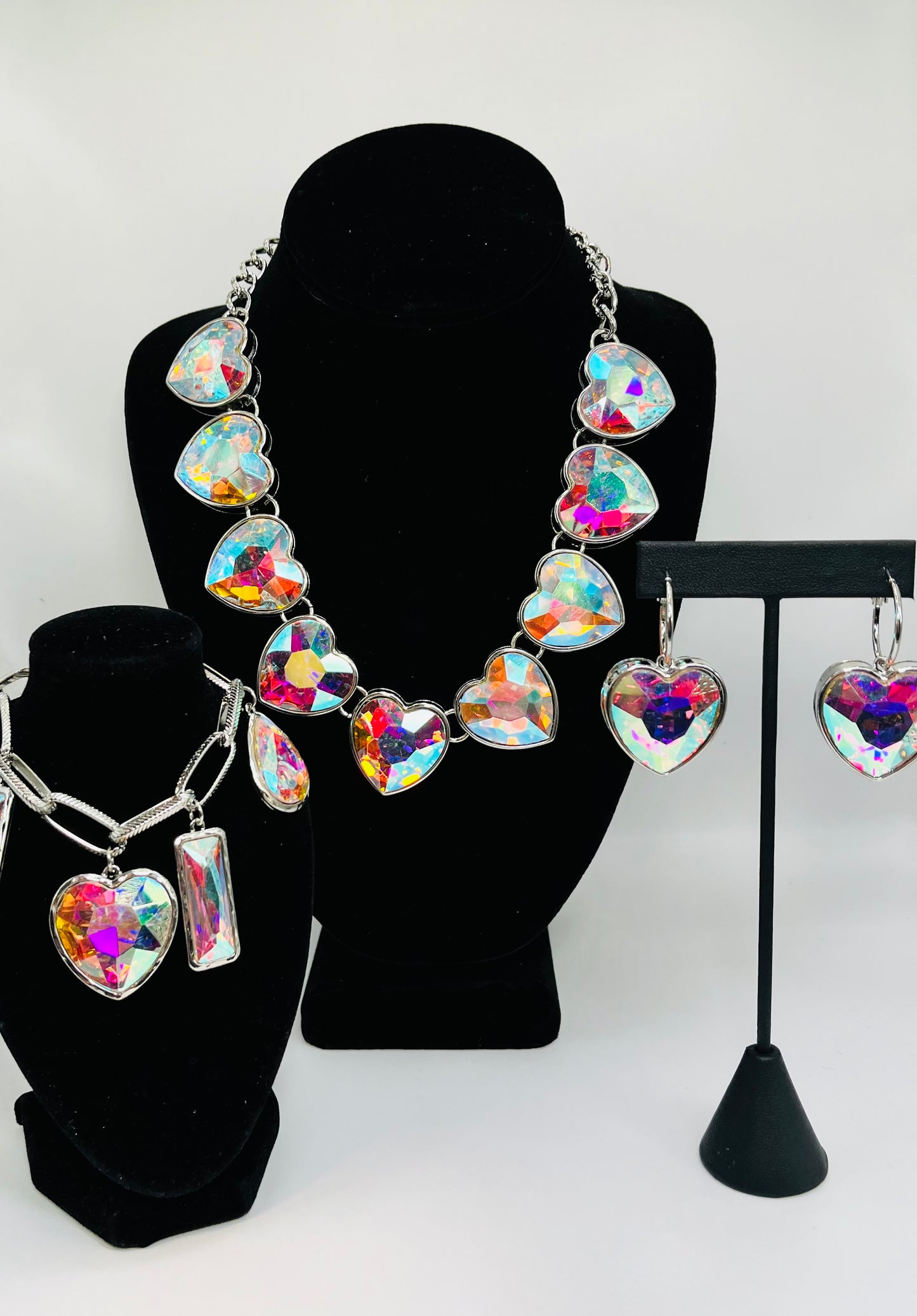 Beautiful Sliver Necklace with Iridescent Heart Stones Set