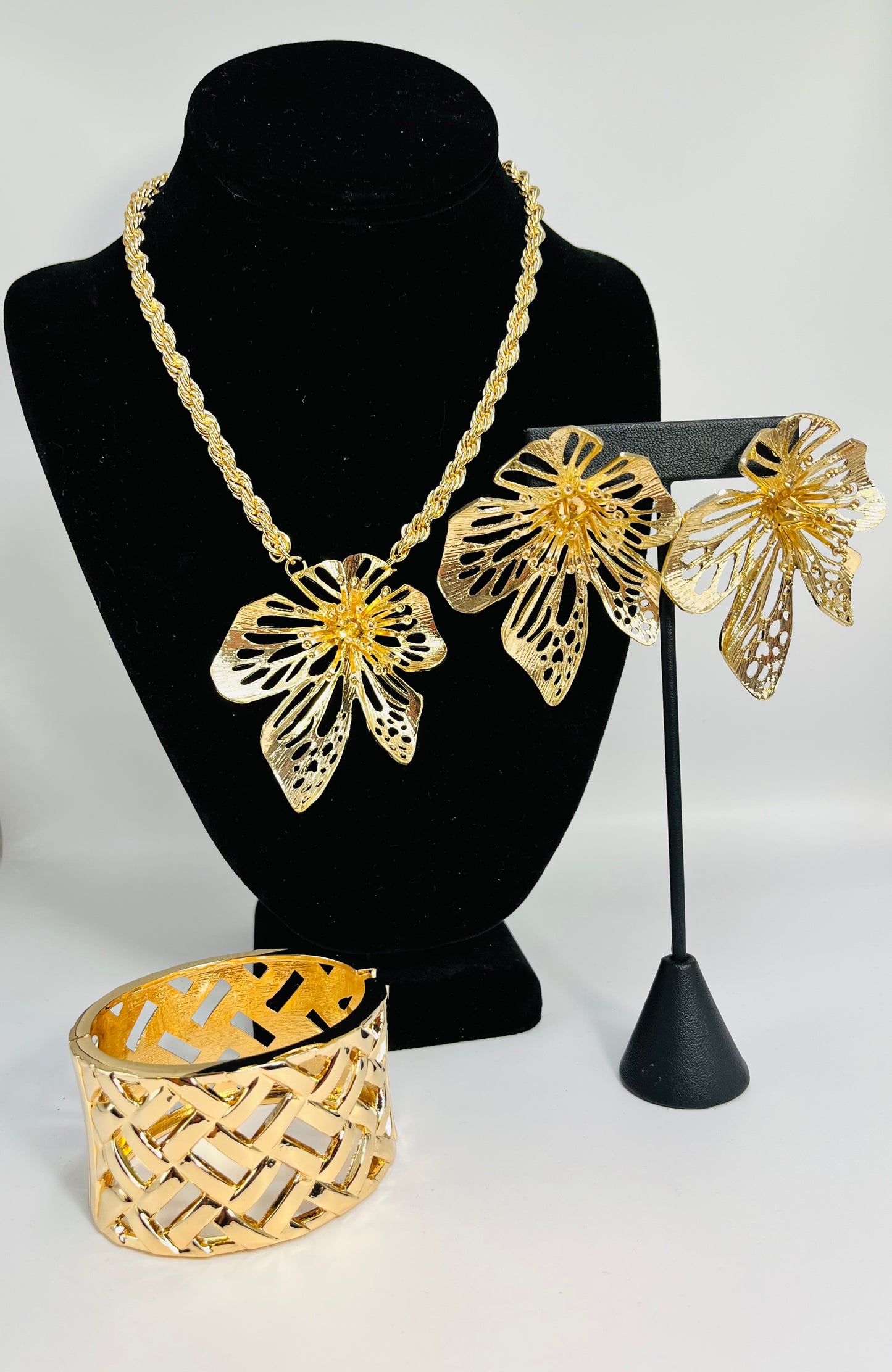 Gold Flower Necklace with Matching Earrings and Hinge Bracelet