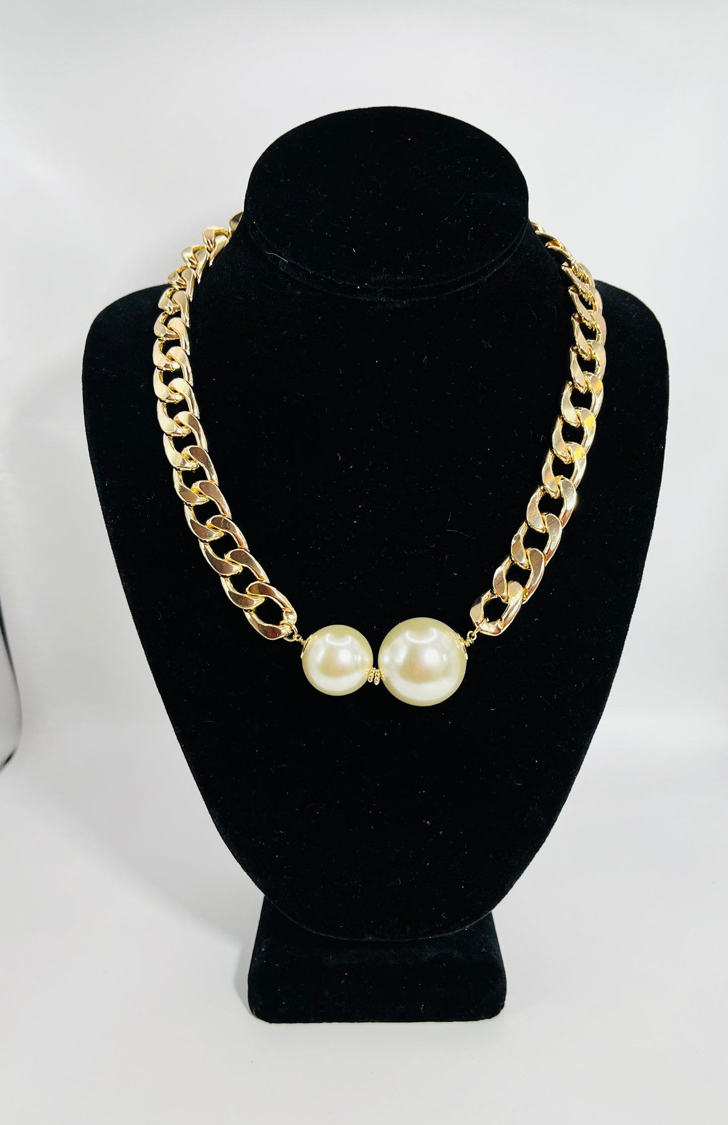 Chunky Gold Chain with Pearls