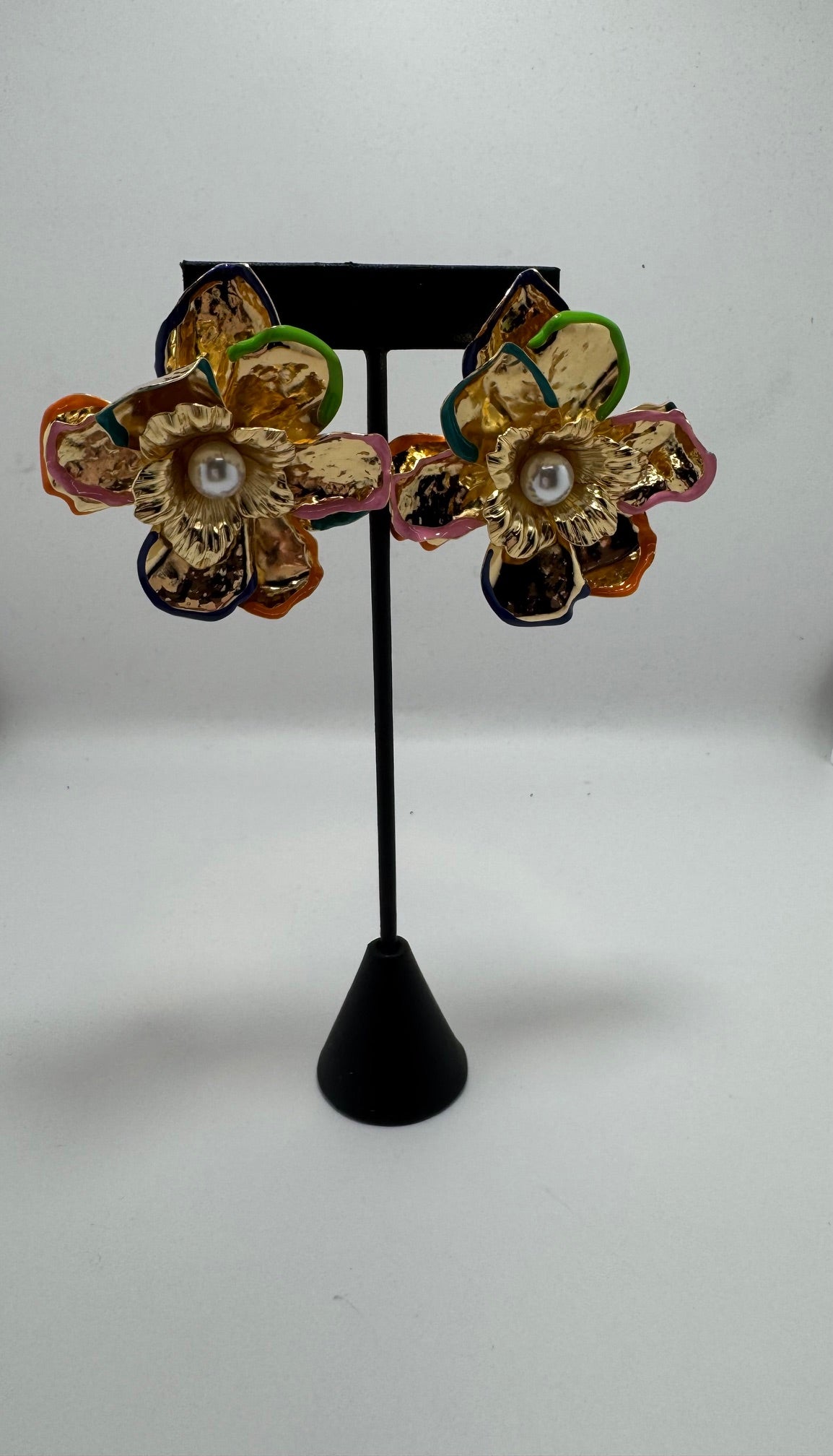 Multi  Tip with Pearl Earring
